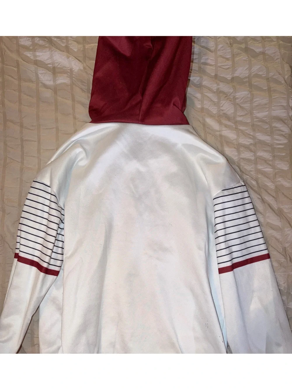 White Sweatshirt with Burgundy Accents and Heart Detail